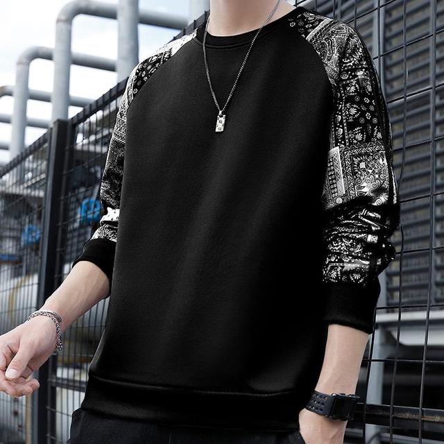 Versatile Men's Sweater for Spring and Autumn Wear